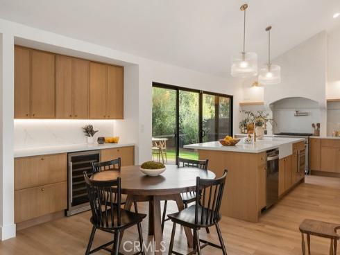 208  Susannah Place  , Costa Mesa, CA