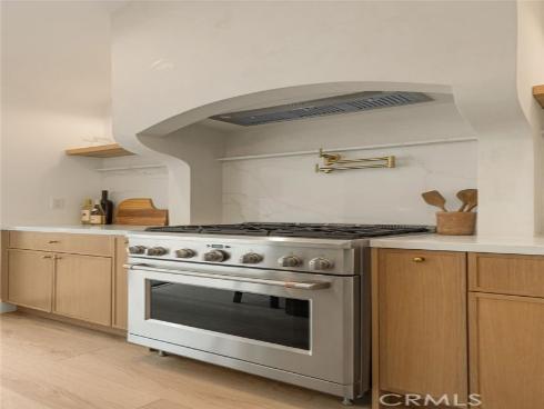 208  Susannah Place  , Costa Mesa, CA