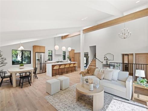 2036  Mandarin   Drive, Costa Mesa, CA