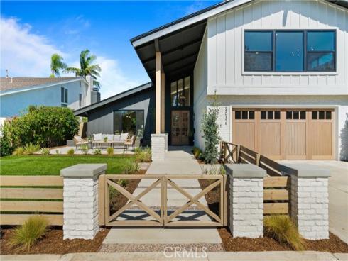 2036  Mandarin   Drive, Costa Mesa, CA