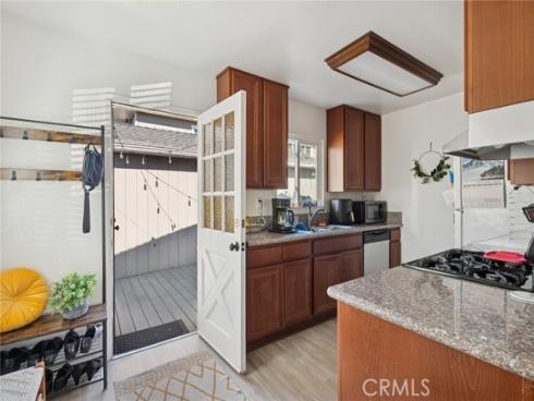 2121  Orange   Avenue, Costa Mesa, CA