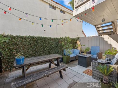 2121  Orange   Avenue, Costa Mesa, CA