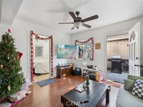 2121  Orange   Avenue, Costa Mesa, CA