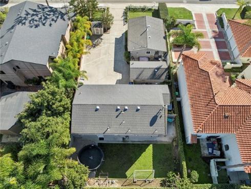 2121  Orange   Avenue, Costa Mesa, CA