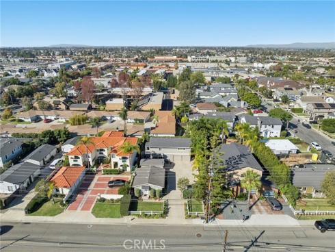 2121  Orange   Avenue, Costa Mesa, CA