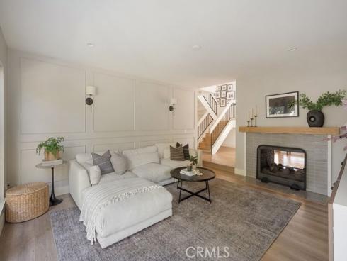 1086  Vallejo  , Costa Mesa, CA