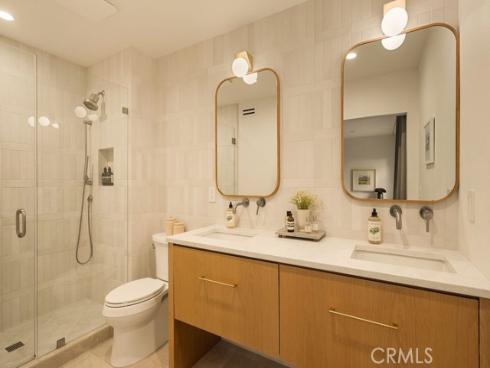 1086  Vallejo  , Costa Mesa, CA