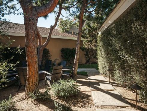 1086  Vallejo  , Costa Mesa, CA