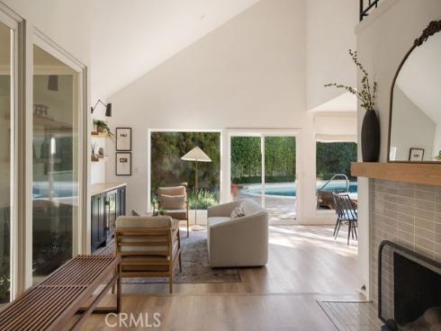 1086  Vallejo  , Costa Mesa, CA