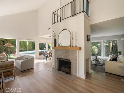 1086  Vallejo  , Costa Mesa, CA