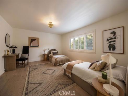 1096  Tulare  , Costa Mesa, CA