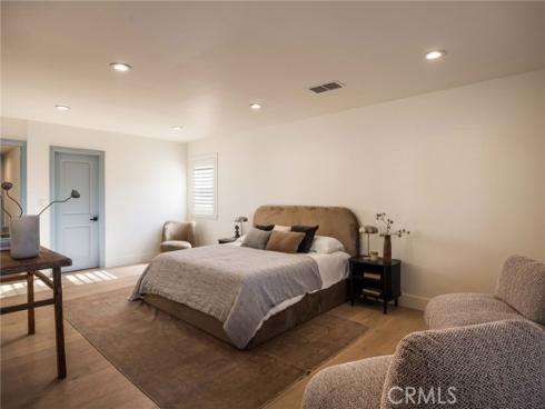 1096  Tulare  , Costa Mesa, CA