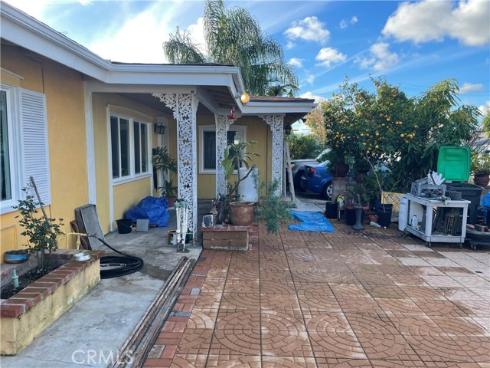 825  Sonora   Road, Costa Mesa, CA