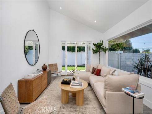 1657  Texas  , Costa Mesa, CA