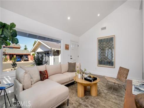 1657  Texas  , Costa Mesa, CA