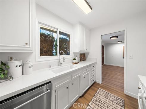 1741  Tustin  11A  Avenue, Costa Mesa, CA