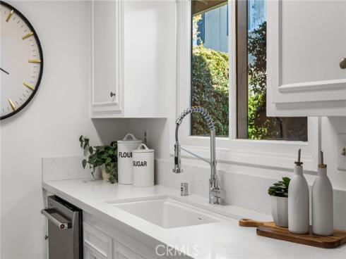 1741  Tustin  11A  Avenue, Costa Mesa, CA