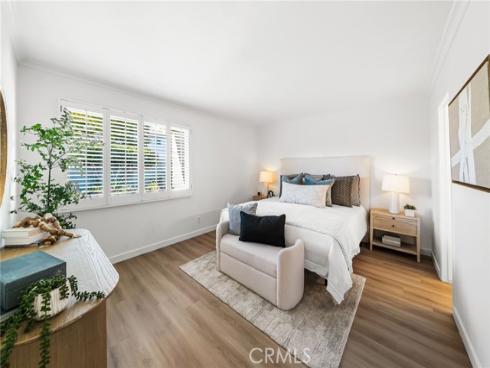 1741  Tustin  11A  Avenue, Costa Mesa, CA