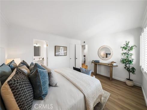 1741  Tustin  11A  Avenue, Costa Mesa, CA