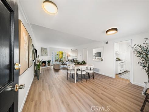 1741  Tustin  11A  Avenue, Costa Mesa, CA