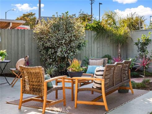 1741  Tustin  11A  Avenue, Costa Mesa, CA