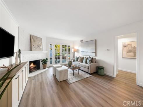 1741  Tustin  11A  Avenue, Costa Mesa, CA