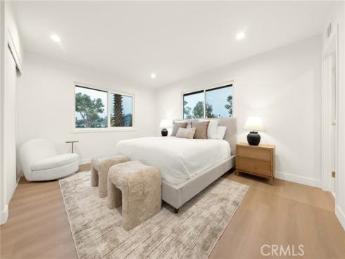 952 Cheyenne , Costa Mesa, CA