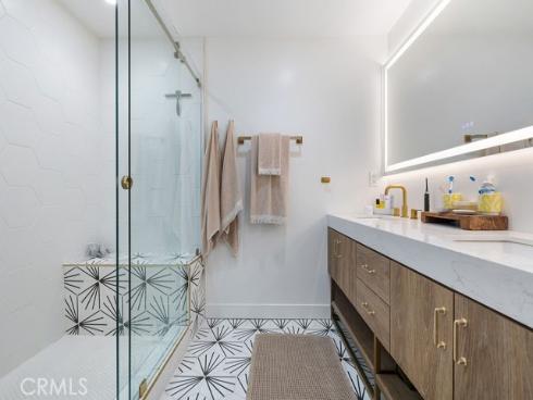 236  Camellia   Lane, Costa Mesa, CA