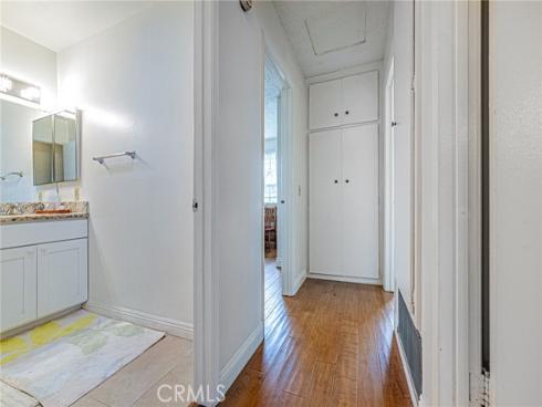 559  Traverse  , Costa Mesa, CA