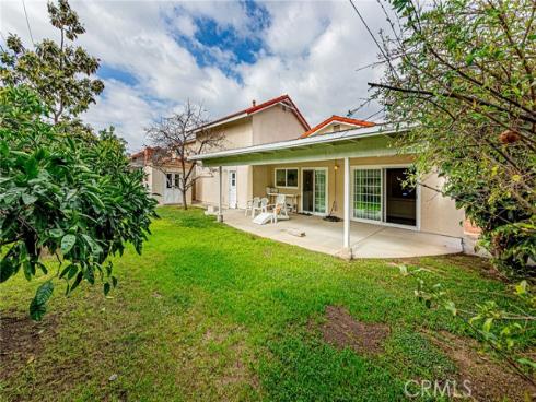 559  Traverse  , Costa Mesa, CA