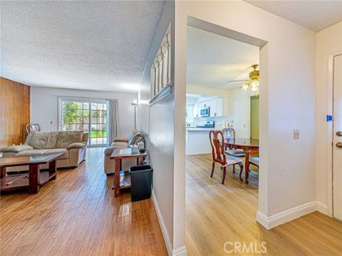 559  Traverse  , Costa Mesa, CA