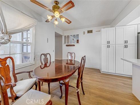 559  Traverse  , Costa Mesa, CA