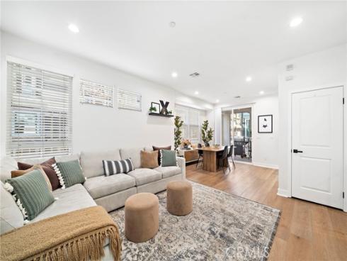 1974  Meyer  D  Place, Costa Mesa, CA