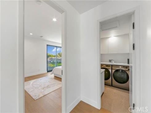 853  Oak  , Costa Mesa, CA