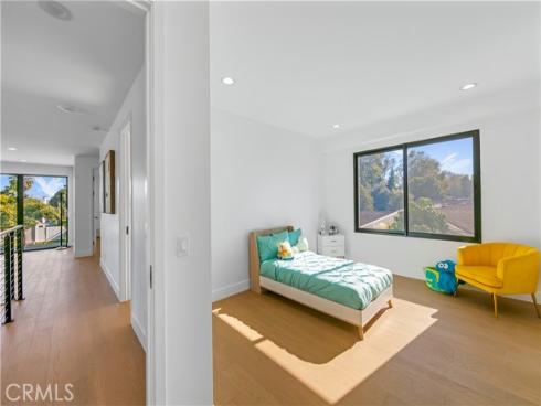 853  Oak  , Costa Mesa, CA