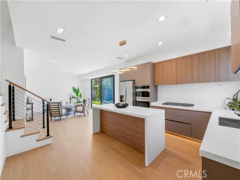 853  Oak  , Costa Mesa, CA