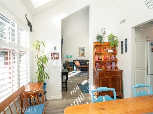 2053 Meadow View , Costa Mesa, CA