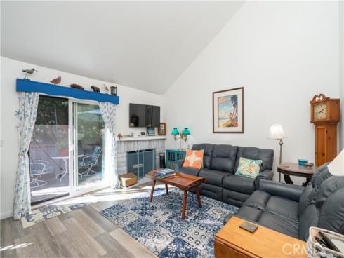 2053 Meadow View , Costa Mesa, CA