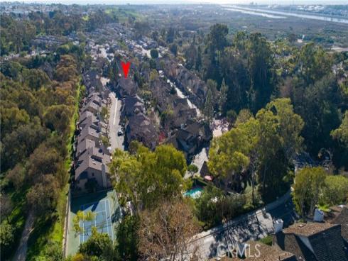2053 Meadow View , Costa Mesa, CA