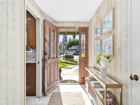 1906  Suva  , Costa Mesa, CA