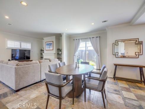 1581  Orange  B  Avenue, Costa Mesa, CA