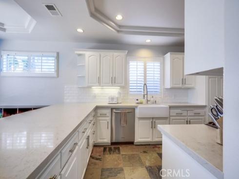 1581  Orange  B  Avenue, Costa Mesa, CA