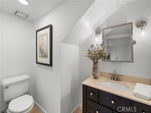 168  23rd  D , Costa Mesa, CA