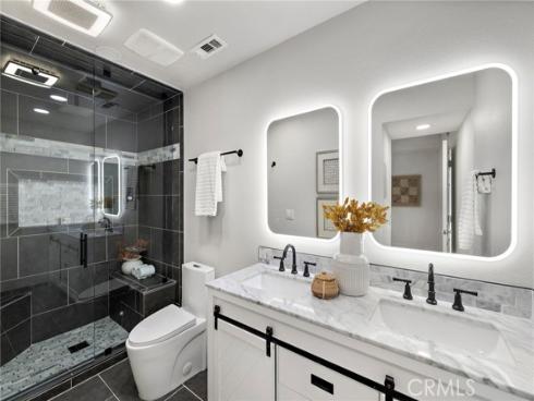 168  23rd  D , Costa Mesa, CA