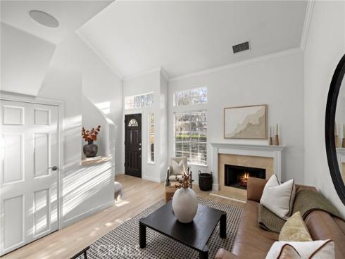 168  23rd  D , Costa Mesa, CA