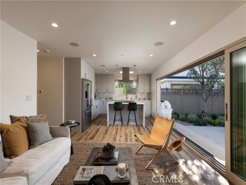 212 E 19th   Street, Costa Mesa, CA