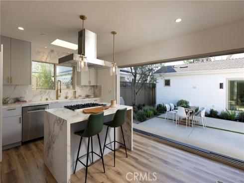 212 E 19th   Street, Costa Mesa, CA