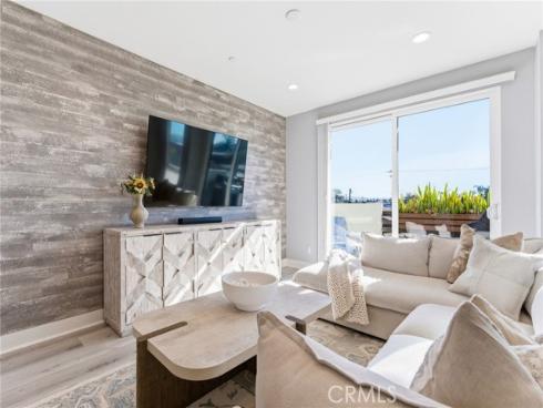 1650  Topanga   Avenue, Costa Mesa, CA