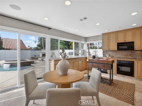 969  Azalea   Drive, Costa Mesa, CA