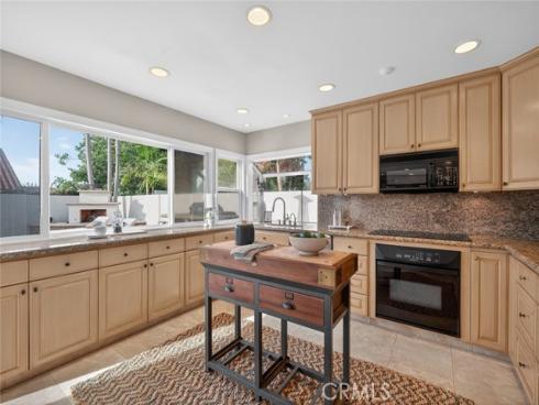 969  Azalea   Drive, Costa Mesa, CA